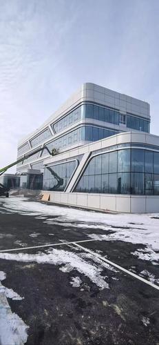 氟碳铝单板价格持续攀升 幕墙选材迎来关键窗口期