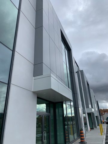 冲孔铝单板价格还会涨吗 绿色幕墙怎么选